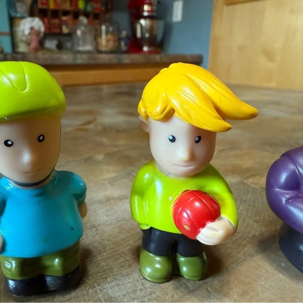 Battat Little People Colorful Kids Toy Figure Set